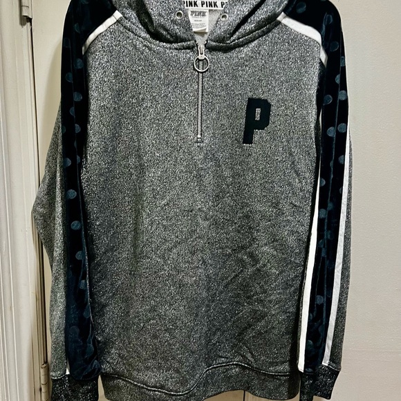 Pink VS Rare shiny long sweatshirt with velvet polka dots on the sleeves - Picture 11 of 15